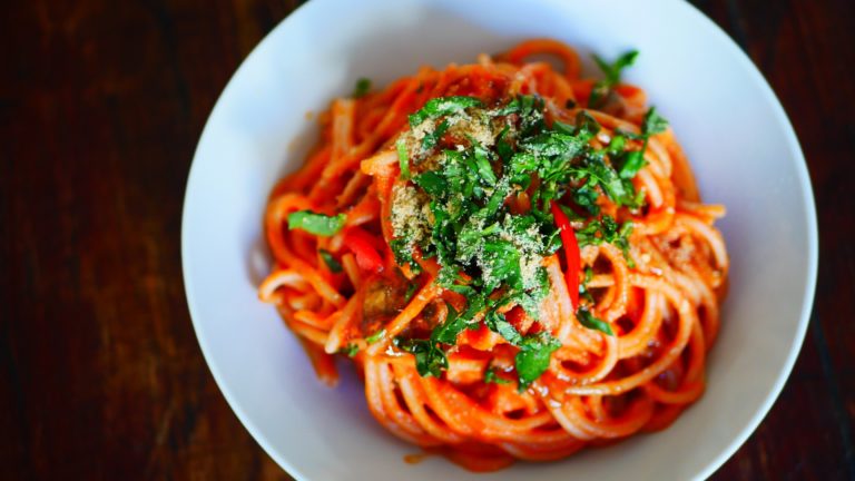 Vegan creamy tomato mushroom spaghetti