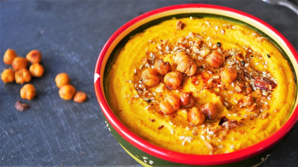 Carrot hummus with Dukkha