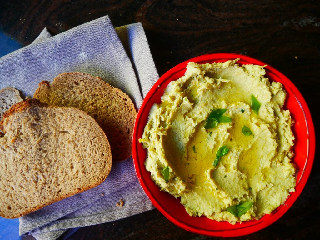 Med-style artichoke dip